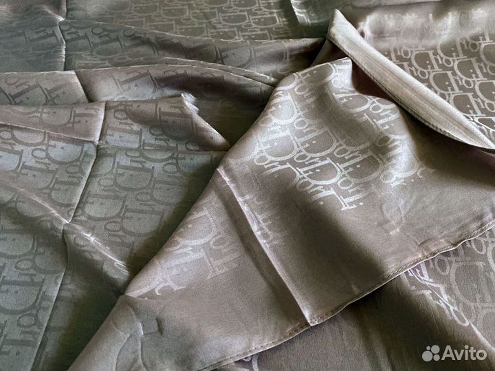 Женский шелковый платок Dior