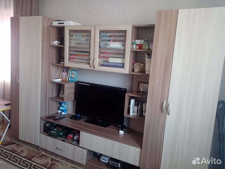 Стенка в гостиную