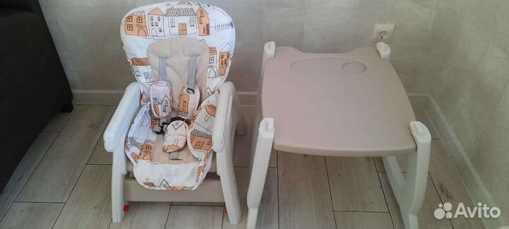 Стульчик для кормления