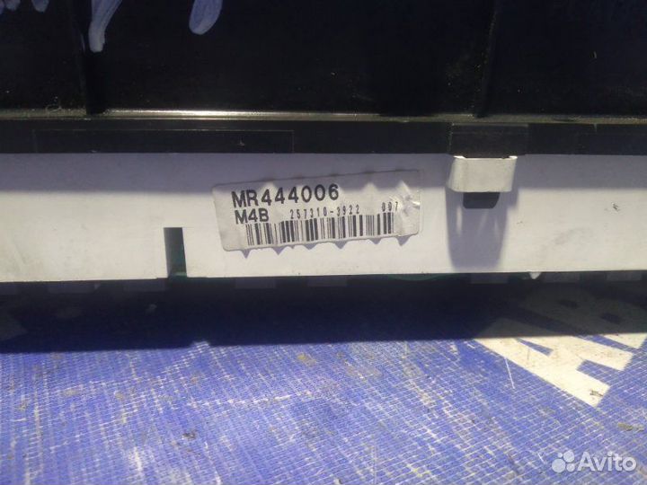 Панель приборов Mitsubishi Galant 8 седан 4G93