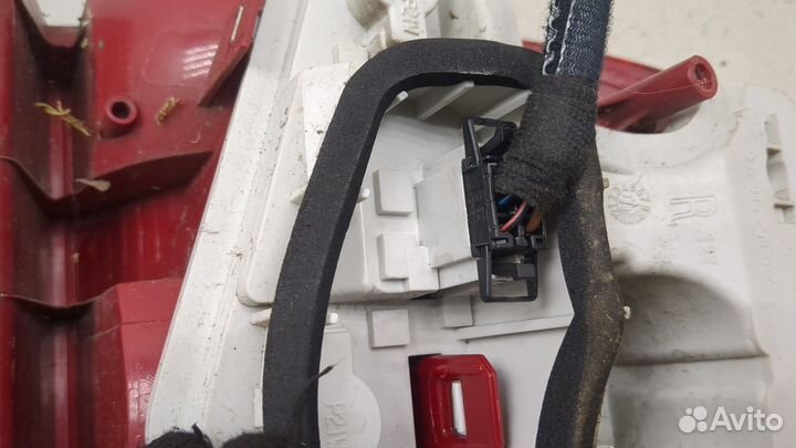 Фонарь (задний) правый Skoda Yeti, 2013