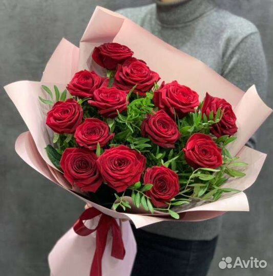 Роза Red Naomi большая Сибирская