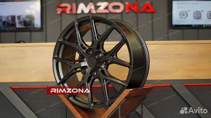 Кованые диски R22 на Lexus GX GX460