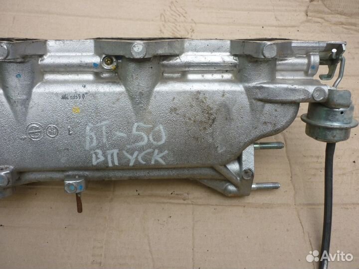 Mazda BT-50 Ford ranger Впускной коллектор