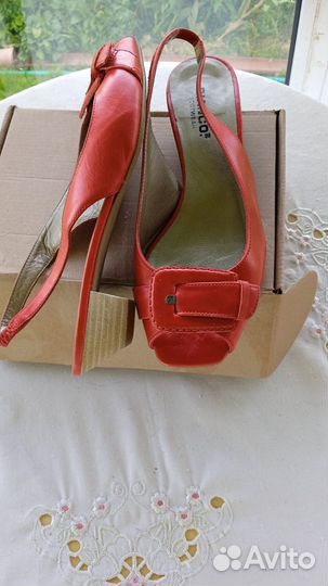 Босоножки натуральная кожа 37 размер