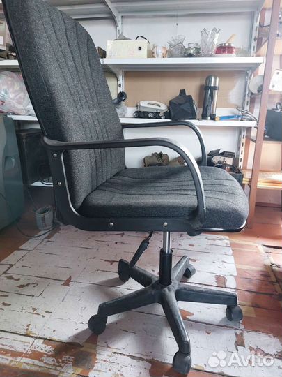 Компьютерное кресло