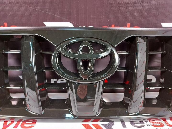 Решетка радиатора Land Cruiser Prado 120