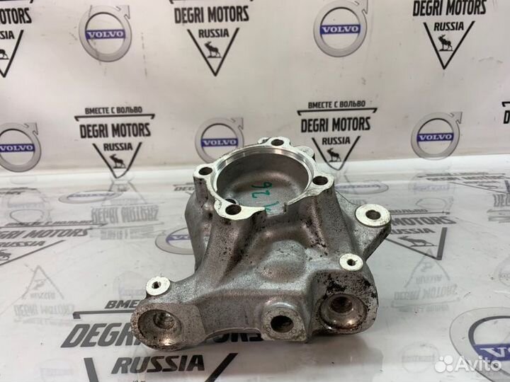 Кулак поворотный передний левый BMW 1' E81 3' E90