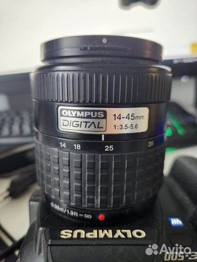 Цифровой зеркальный фотоаппарат