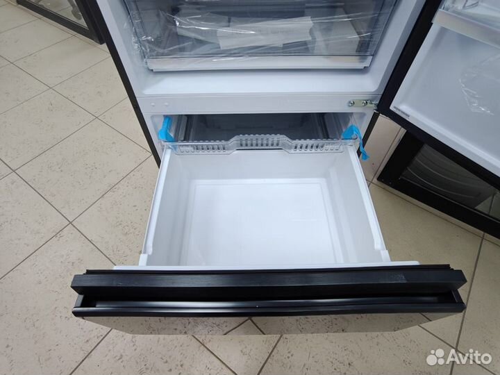 Многодверный холодильник Haier 200см Стекло