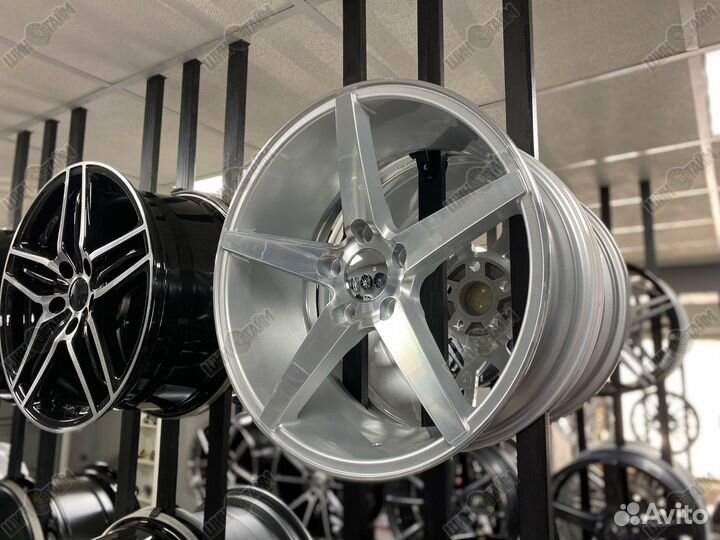 Диски Vossen VPS-303 R18 5x112