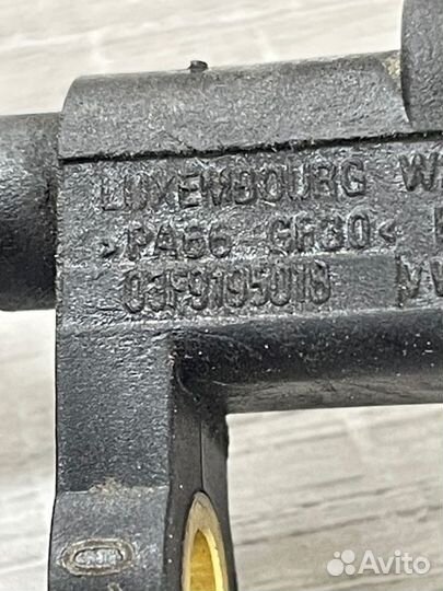 Датчик температуры охлаждающей жидкости Skoda Yeti