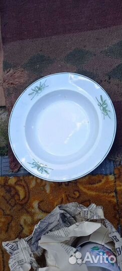 Столовая посуда тарелки