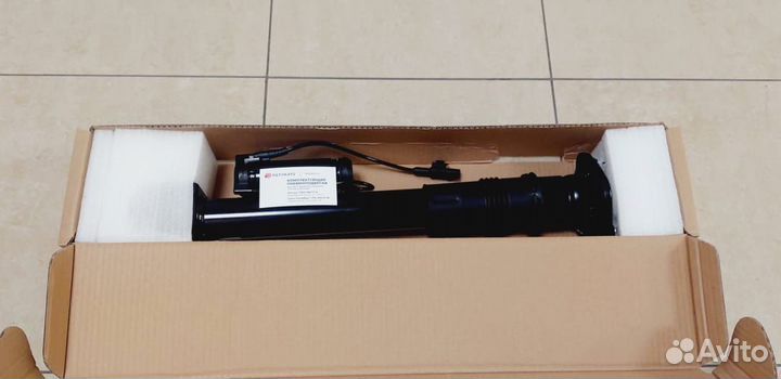 Mercedes R-class амортизатор задний A2513201931