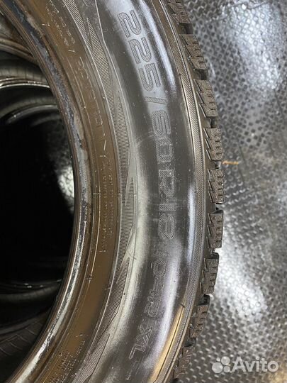 Nokian Tyres Hakkapeliitta R2 SUV 225/60 R18 104R