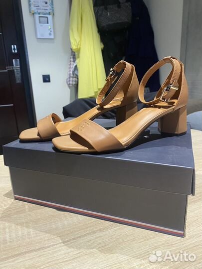 Туфли женские