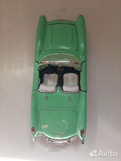 Модель corvette used 1957 1/34 Бугати в подарок