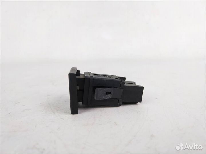 Кнопка аварийной сигнализации фольксваген туарег