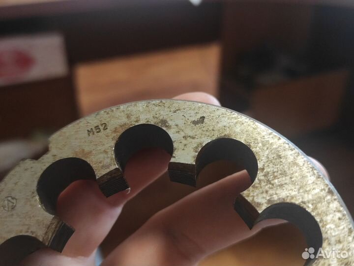 Плашка м22*1, 5