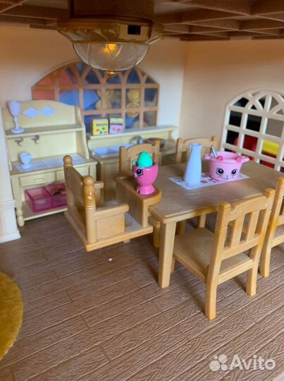 Домик кукольный