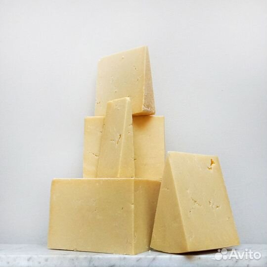 Сыр Чеддер Wyke Farms Extra Mature