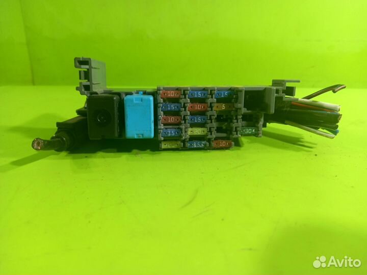 Блок предохранителей салонный для Mazda 6
