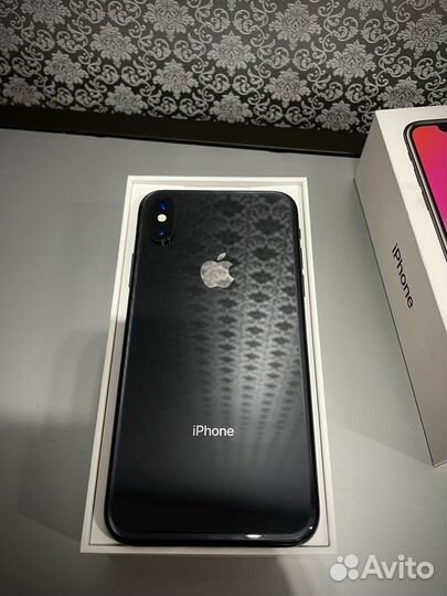 iPhone X, 256 ГБ