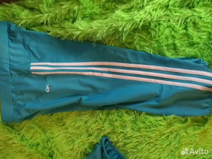 Спортивные костюмы 44 и 54 размер