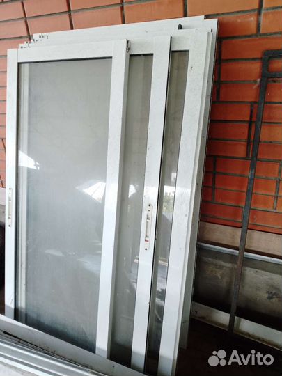 Окна сдвижные б/у 580см