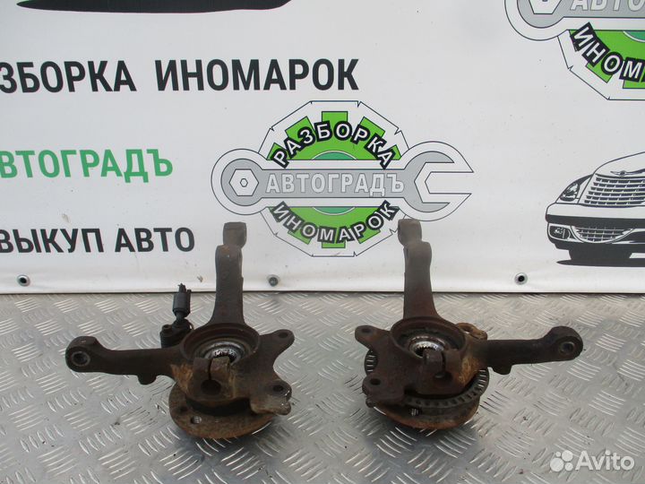 Кулак поворотный передний Volkswagen Golf 3