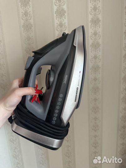 Утюг беспроводной redmond