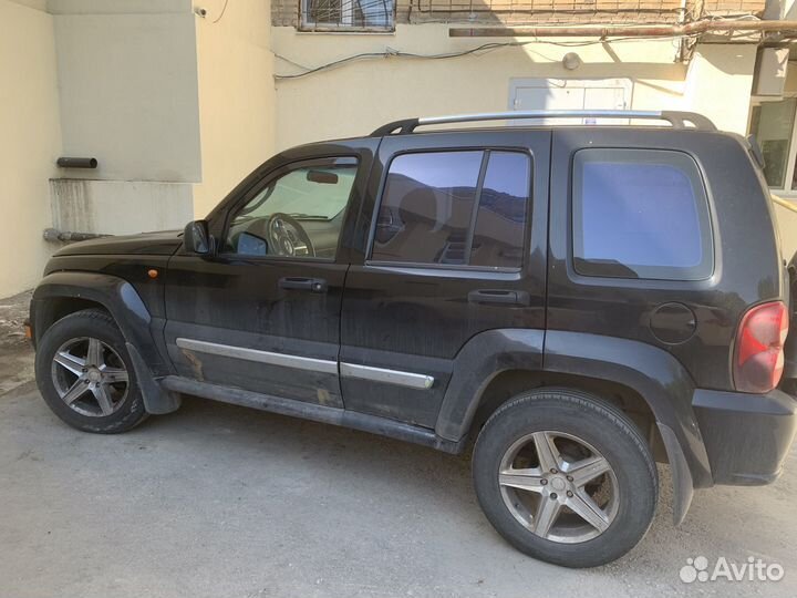 Jeep Cherokee 3.7 AT, 2006, 300 000 км