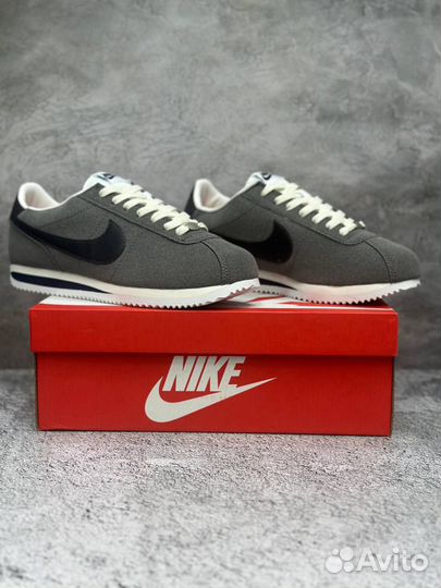 Кроссовки Nike cortez