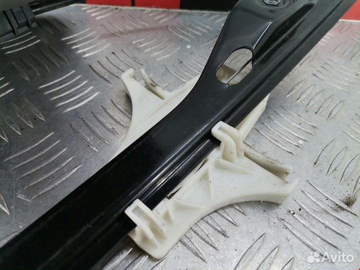 Стеклоподъемник для Skoda Fabia 2 (5J)