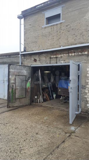 Гараж, > 30 м²