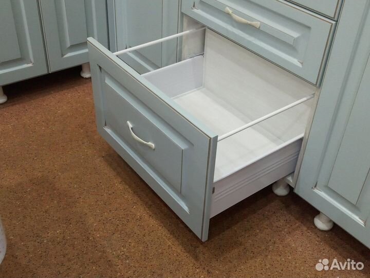 Замена кухонных фасадов и столешниц