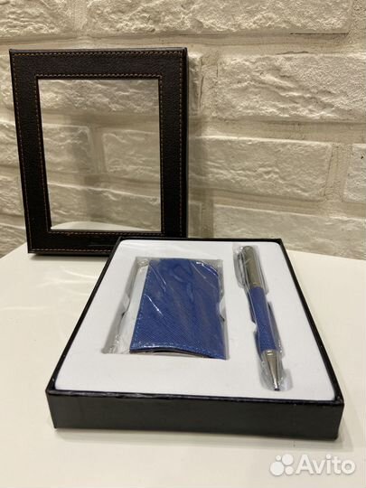 Подарочный набор ручка и визитница