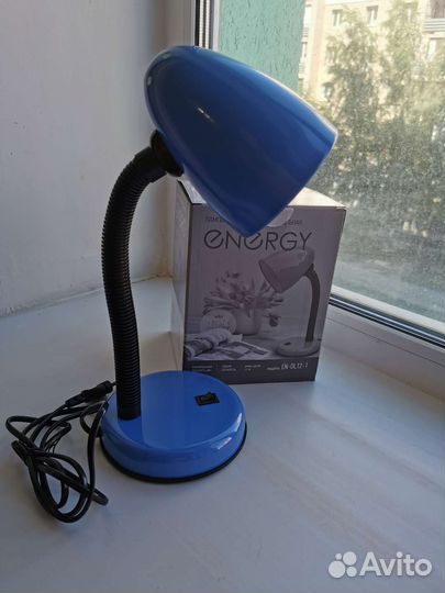 Лампа настольная новая