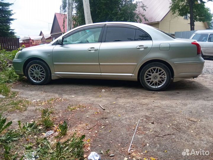 Toyota Avensis 2.0 AT, 2004, 306 200 км