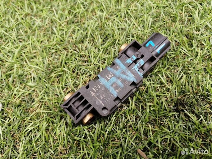 Датчик airbag Audi A4 B7