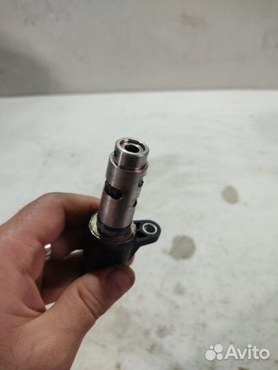 Клапан VVT-i Volkswagen Golf 5G1 cjza 1.2 2014