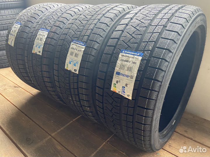 Triangle PL02 255/40 R19 100V