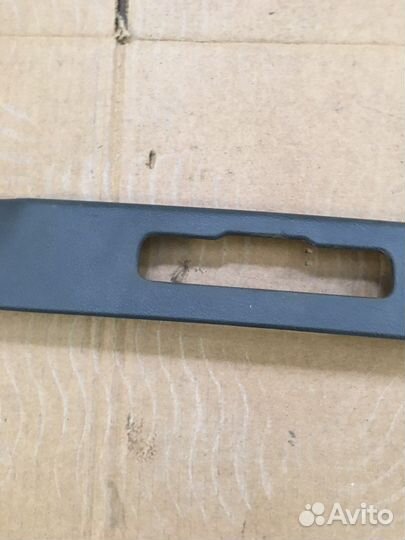 Накладка обшивки багаж.Volkswagen Phaeton (1840)