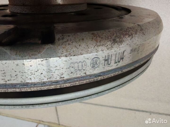 Маховик демпферный Audi DSG7 3,0TDI 0B5105317F