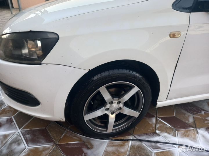 Volkswagen Polo 1.6 МТ, 2014, 250 000 км