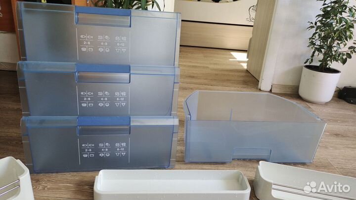 Ящики, полки, балконы для холодильника