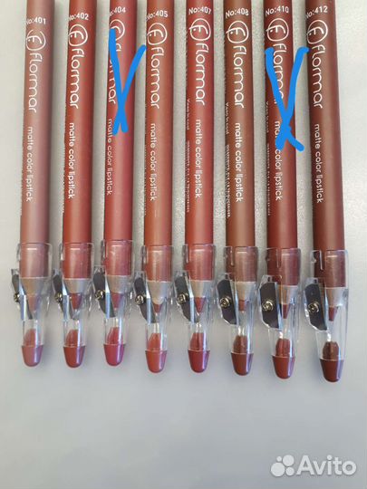 Карандаш-помада косметический для губ новый