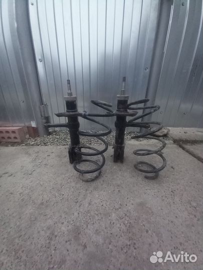 Передние стойки ваз 2170