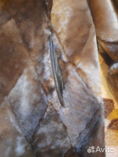 Шуба мутоновая с капюшоном 54-56