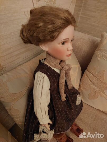 Кукла фарфоровая большая